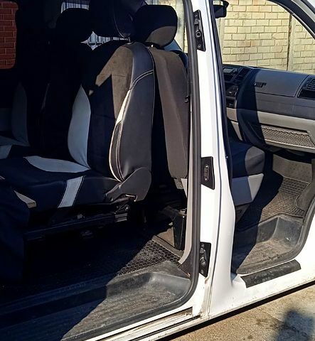 Білий Фольксваген Transporter, об'ємом двигуна 2 л та пробігом 280 тис. км за 12000 $, фото 5 на Automoto.ua