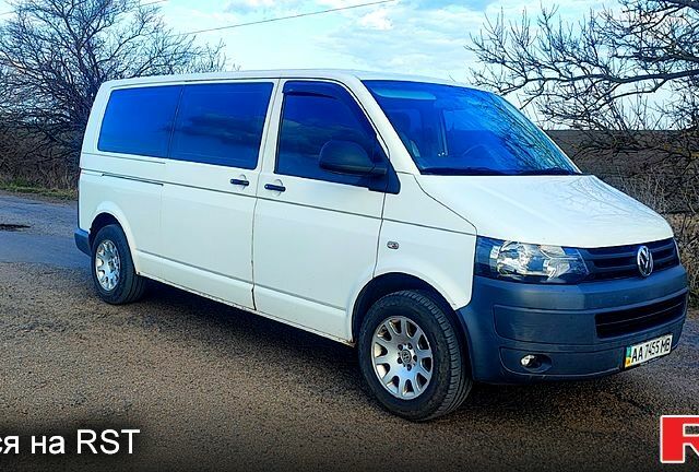Білий Фольксваген Transporter, об'ємом двигуна 2 л та пробігом 280 тис. км за 12000 $, фото 4 на Automoto.ua