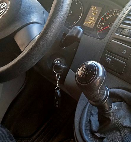 Білий Фольксваген Transporter, об'ємом двигуна 2 л та пробігом 280 тис. км за 12000 $, фото 8 на Automoto.ua