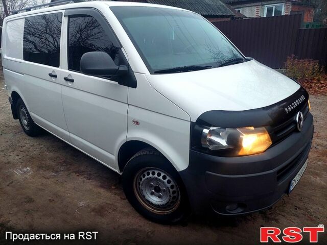 Белый Фольксваген Transporter, объемом двигателя 2 л и пробегом 281 тыс. км за 11800 $, фото 1 на Automoto.ua