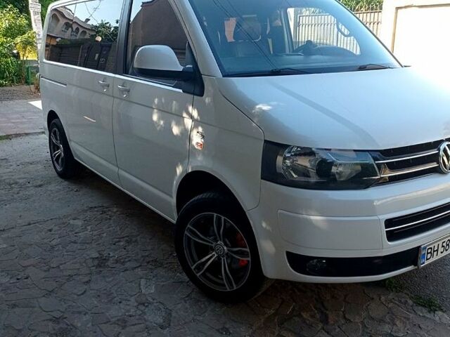 Білий Фольксваген Transporter, об'ємом двигуна 2 л та пробігом 235 тис. км за 14500 $, фото 2 на Automoto.ua