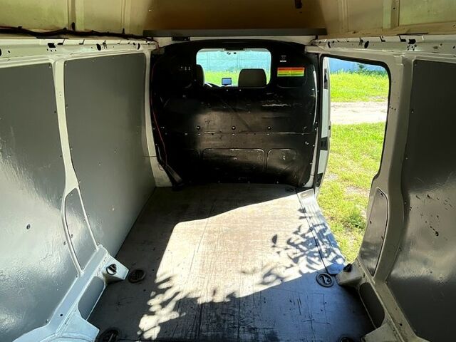 Фольксваген Transporter 2010 в Харькове на Automoto.ua Белый Фольксваген Transporter, объемом двигателя 2 л и пробегом 350 тыс. км за 9500 $, фото 2 на Automoto.ua