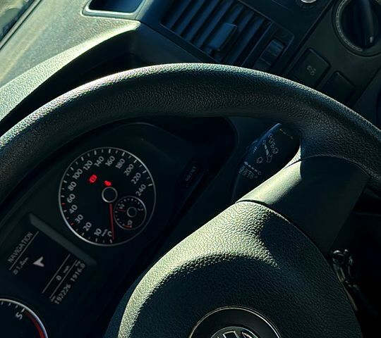 Белый Фольксваген Transporter, объемом двигателя 2 л и пробегом 192 тыс. км за 19560 $, фото 12 на Automoto.ua