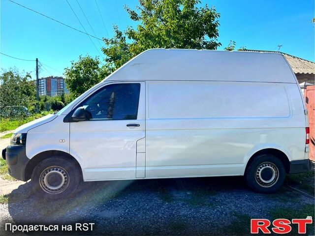Фольксваген Transporter 2010 в Харькове на Automoto.ua Белый Фольксваген Transporter, объемом двигателя 2 л и пробегом 350 тыс. км за 9500 $, фото 1 на Automoto.ua