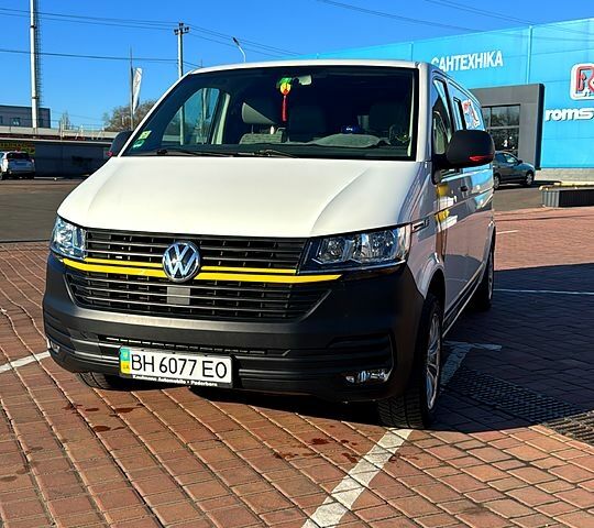 Белый Фольксваген Transporter, объемом двигателя 2 л и пробегом 192 тыс. км за 19560 $, фото 3 на Automoto.ua
