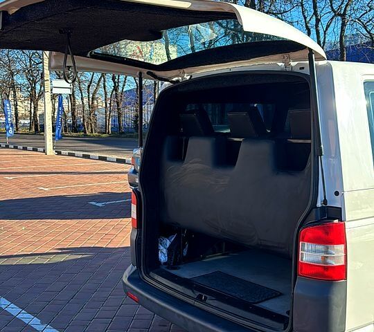 Белый Фольксваген Transporter, объемом двигателя 2 л и пробегом 192 тыс. км за 19560 $, фото 8 на Automoto.ua