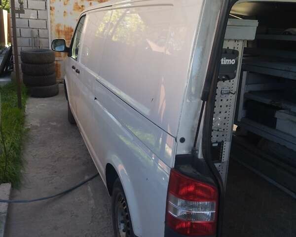 Белый Фольксваген Transporter, объемом двигателя 2 л и пробегом 205 тыс. км за 10500 $, фото 7 на Automoto.ua