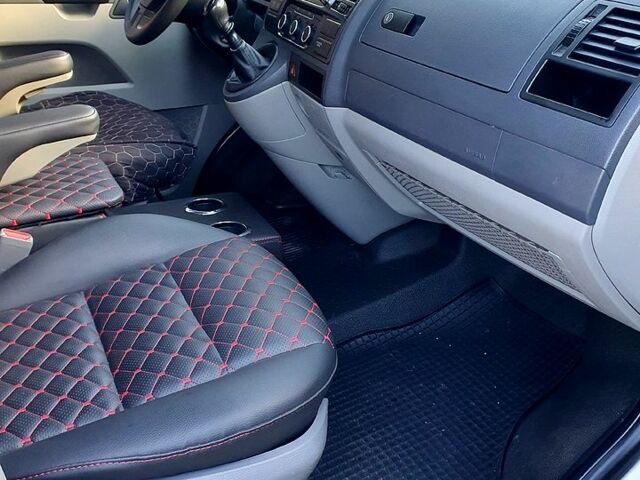 Белый Фольксваген Transporter, объемом двигателя 2 л и пробегом 287 тыс. км за 13750 $, фото 6 на Automoto.ua