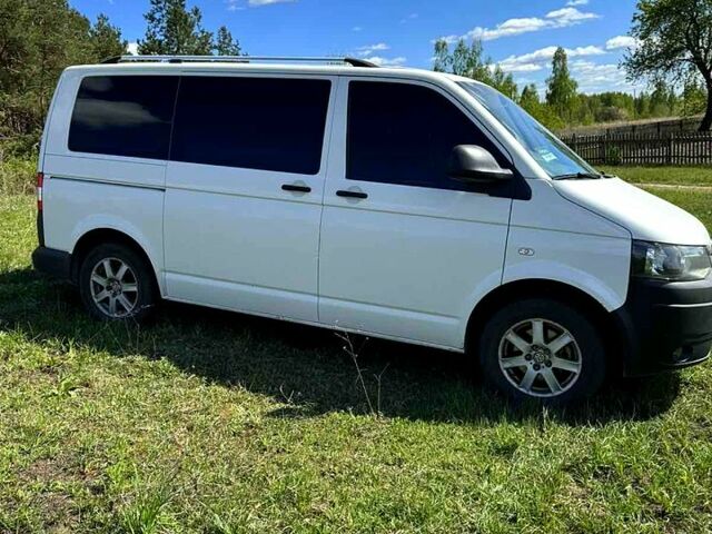 Белый Фольксваген Transporter, объемом двигателя 2 л и пробегом 268 тыс. км за 13800 $, фото 9 на Automoto.ua