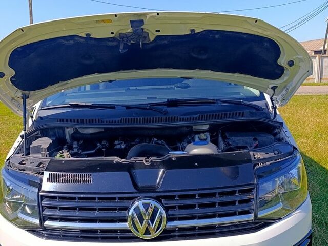 Білий Фольксваген Transporter, об'ємом двигуна 2 л та пробігом 242 тис. км за 18000 $, фото 5 на Automoto.ua