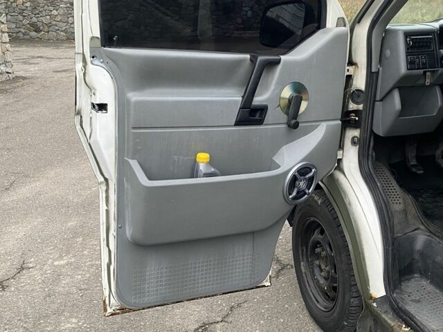 Бежевый Фольксваген Transporter, объемом двигателя 2.4 л и пробегом 440 тыс. км за 3350 $, фото 13 на Automoto.ua