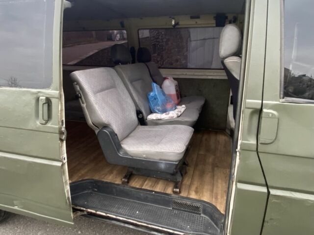 Бежевый Фольксваген Transporter, объемом двигателя 2.4 л и пробегом 440 тыс. км за 3350 $, фото 19 на Automoto.ua