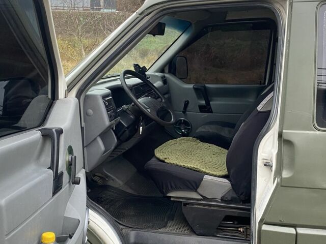 Бежевый Фольксваген Transporter, объемом двигателя 2.4 л и пробегом 440 тыс. км за 3350 $, фото 12 на Automoto.ua