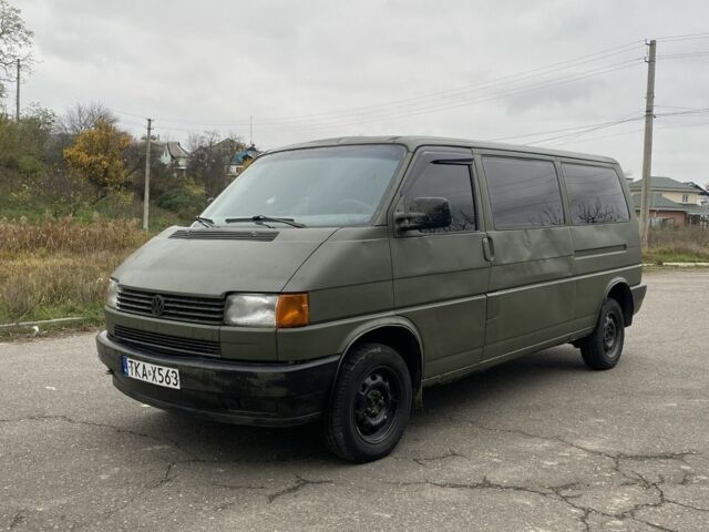 Бежевый Фольксваген Transporter, объемом двигателя 2.4 л и пробегом 440 тыс. км за 3350 $, фото 2 на Automoto.ua