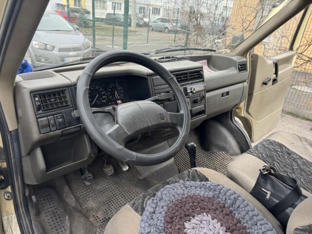 Бежевый Фольксваген Transporter, объемом двигателя 2.4 л и пробегом 350 тыс. км за 2450 $, фото 11 на Automoto.ua