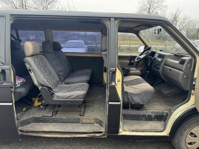 Бежевый Фольксваген Transporter, объемом двигателя 2.4 л и пробегом 350 тыс. км за 2450 $, фото 10 на Automoto.ua