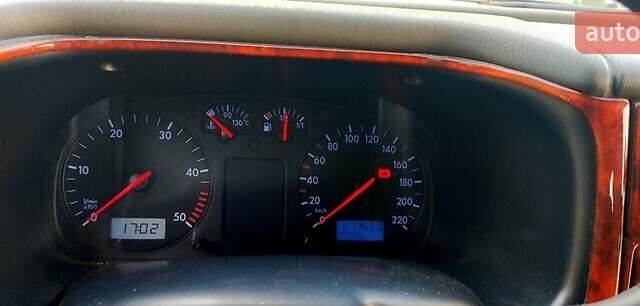 Бежевый Фольксваген Transporter, объемом двигателя 2.4 л и пробегом 500 тыс. км за 5500 $, фото 2 на Automoto.ua