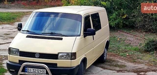 Бежевый Фольксваген Transporter, объемом двигателя 2.4 л и пробегом 500 тыс. км за 5500 $, фото 7 на Automoto.ua