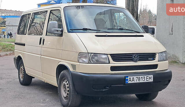 Бежевый Фольксваген Transporter, объемом двигателя 2.46 л и пробегом 529 тыс. км за 6500 $, фото 1 на Automoto.ua