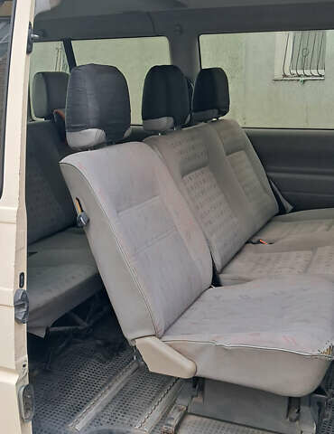 Бежевый Фольксваген Transporter, объемом двигателя 2.46 л и пробегом 529 тыс. км за 6500 $, фото 9 на Automoto.ua