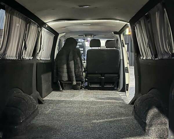 Бежевий Фольксваген Transporter, об'ємом двигуна 1.9 л та пробігом 456 тис. км за 6700 $, фото 8 на Automoto.ua