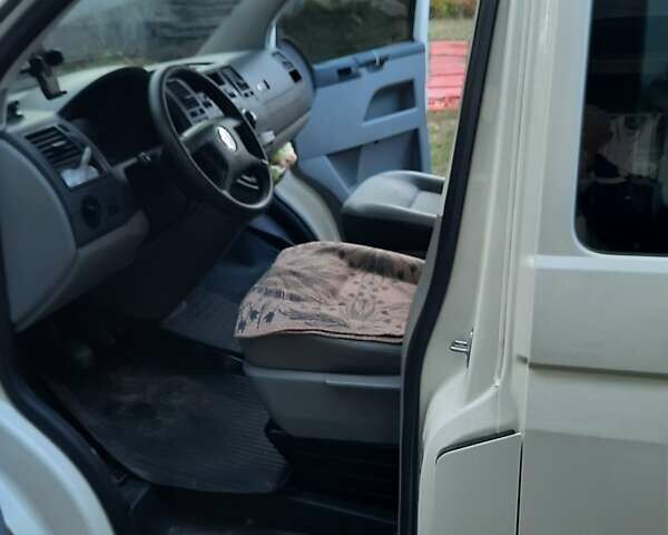 Бежевый Фольксваген Transporter, объемом двигателя 1.9 л и пробегом 398 тыс. км за 9200 $, фото 7 на Automoto.ua