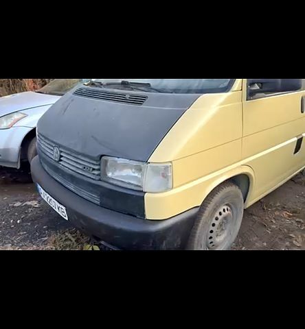 Бежевый Фольксваген Transporter, объемом двигателя 2.5 л и пробегом 380 тыс. км за 5900 $, фото 6 на Automoto.ua