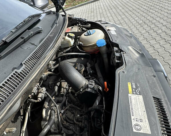 Черный Фольксваген Transporter, объемом двигателя 2 л и пробегом 372 тыс. км за 12000 $, фото 29 на Automoto.ua