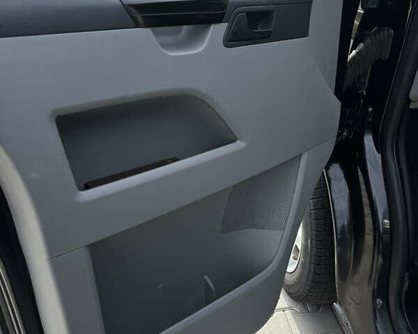 Черный Фольксваген Transporter, объемом двигателя 2 л и пробегом 372 тыс. км за 12000 $, фото 18 на Automoto.ua