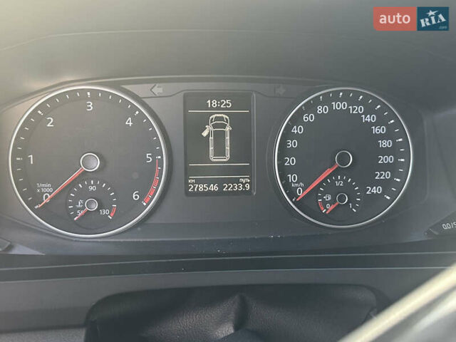 Чорний Фольксваген Transporter, об'ємом двигуна 2 л та пробігом 279 тис. км за 24000 $, фото 13 на Automoto.ua