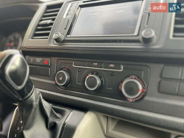 Черный Фольксваген Transporter, объемом двигателя 1.97 л и пробегом 187 тыс. км за 19900 $, фото 12 на Automoto.ua