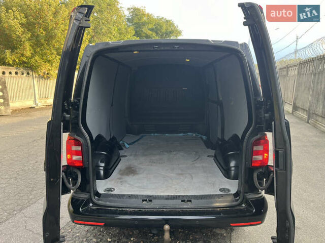 Черный Фольксваген Transporter, объемом двигателя 1.97 л и пробегом 187 тыс. км за 19900 $, фото 3 на Automoto.ua