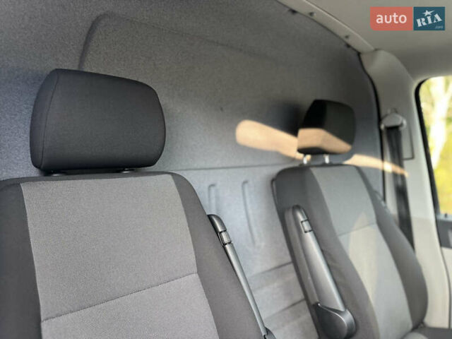 Черный Фольксваген Transporter, объемом двигателя 1.97 л и пробегом 187 тыс. км за 19900 $, фото 11 на Automoto.ua