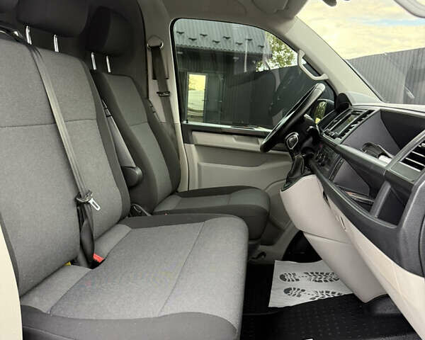 Чорний Фольксваген Transporter, об'ємом двигуна 2 л та пробігом 224 тис. км за 20999 $, фото 20 на Automoto.ua