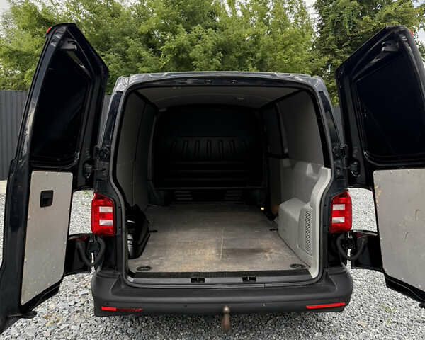 Чорний Фольксваген Transporter, об'ємом двигуна 2 л та пробігом 224 тис. км за 20999 $, фото 22 на Automoto.ua