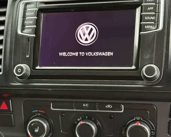 Чорний Фольксваген Transporter, об'ємом двигуна 2 л та пробігом 224 тис. км за 20999 $, фото 16 на Automoto.ua