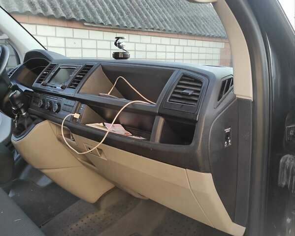 Черный Фольксваген Transporter, объемом двигателя 2 л и пробегом 226 тыс. км за 24000 $, фото 3 на Automoto.ua