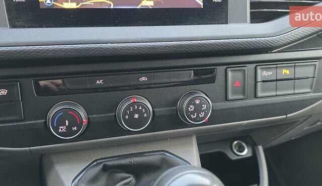 Черный Фольксваген Transporter, объемом двигателя 2 л и пробегом 215 тыс. км за 23900 $, фото 20 на Automoto.ua