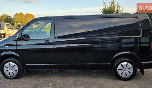 Черный Фольксваген Transporter, объемом двигателя 2 л и пробегом 215 тыс. км за 23900 $, фото 11 на Automoto.ua