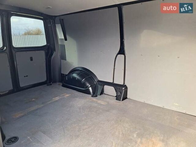 Черный Фольксваген Transporter, объемом двигателя 1.97 л и пробегом 210 тыс. км за 34700 $, фото 21 на Automoto.ua