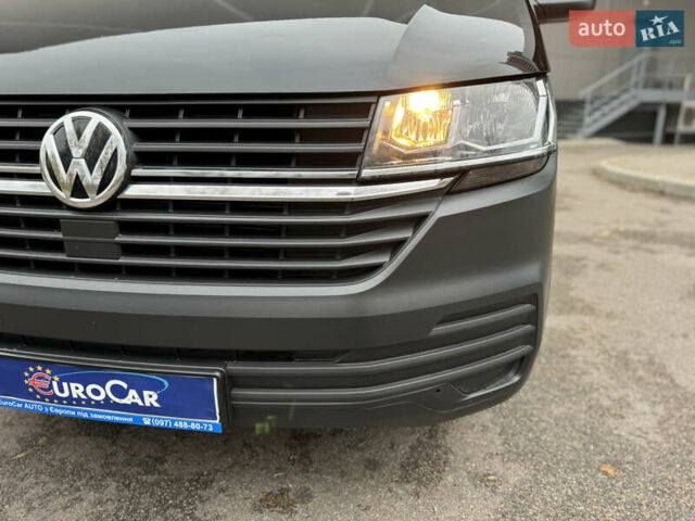 Черный Фольксваген Transporter, объемом двигателя 1.97 л и пробегом 156 тыс. км за 23800 $, фото 13 на Automoto.ua