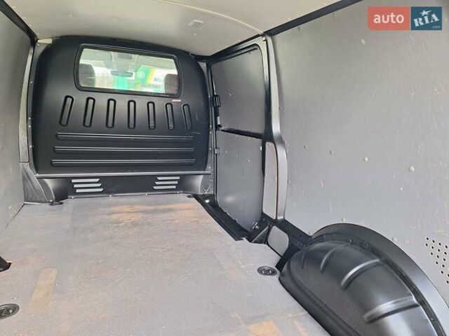 Черный Фольксваген Transporter, объемом двигателя 1.97 л и пробегом 210 тыс. км за 34700 $, фото 25 на Automoto.ua