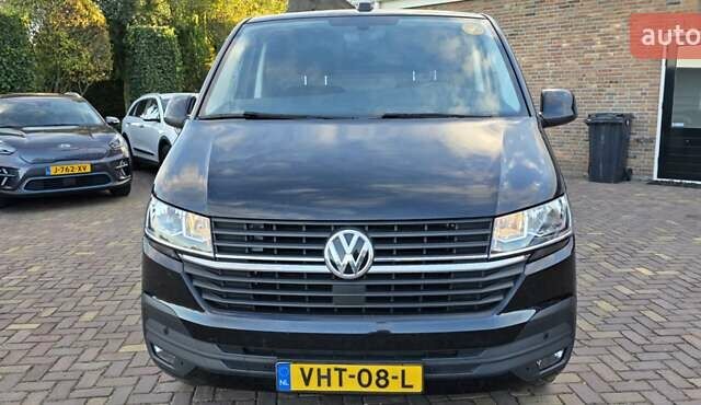 Черный Фольксваген Transporter, объемом двигателя 2 л и пробегом 215 тыс. км за 23900 $, фото 1 на Automoto.ua