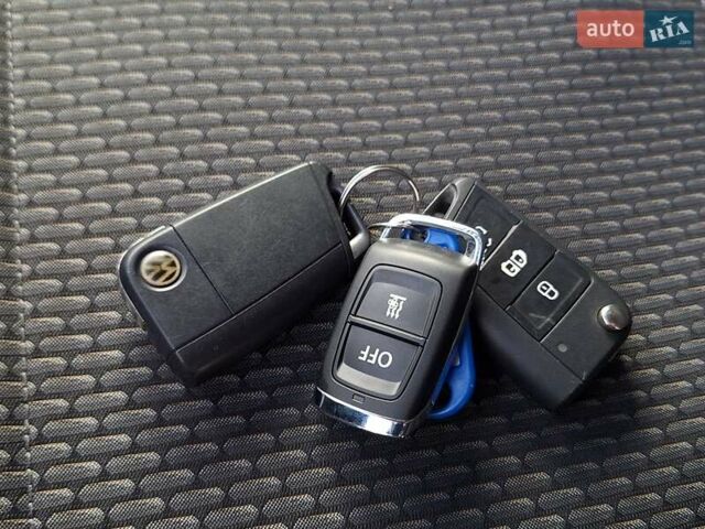 Черный Фольксваген Transporter, объемом двигателя 1.97 л и пробегом 210 тыс. км за 34700 $, фото 46 на Automoto.ua