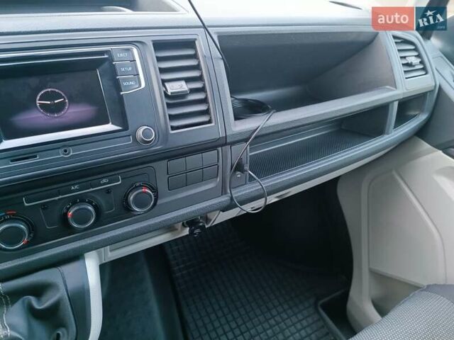 Черный Фольксваген Transporter, объемом двигателя 1.97 л и пробегом 209 тыс. км за 20500 $, фото 15 на Automoto.ua