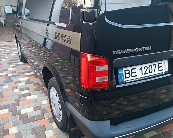 Черный Фольксваген Transporter, объемом двигателя 1.97 л и пробегом 209 тыс. км за 20500 $, фото 4 на Automoto.ua