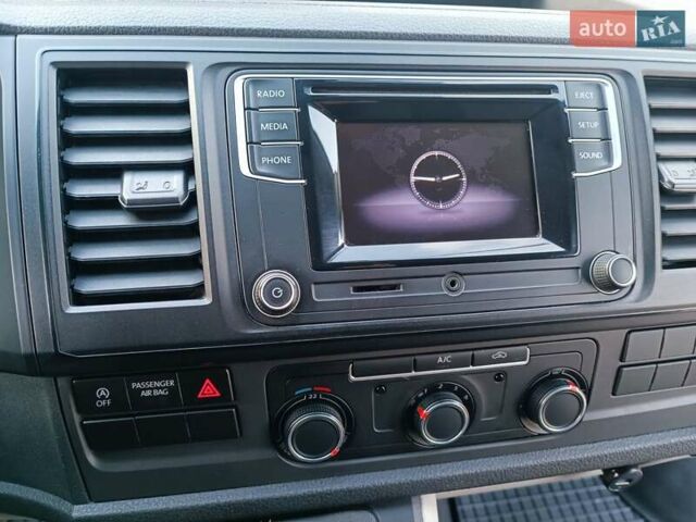 Черный Фольксваген Transporter, объемом двигателя 1.97 л и пробегом 209 тыс. км за 20500 $, фото 7 на Automoto.ua