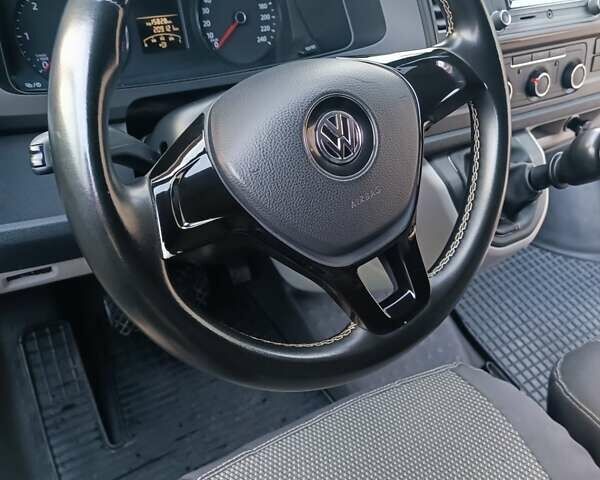 Черный Фольксваген Transporter, объемом двигателя 1.97 л и пробегом 209 тыс. км за 20500 $, фото 14 на Automoto.ua