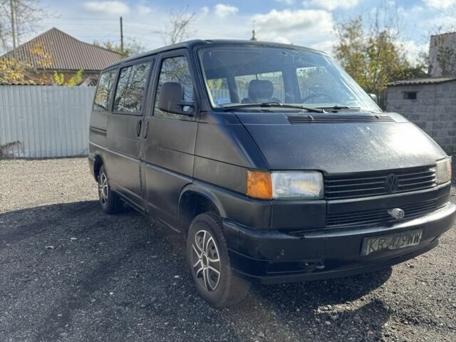 Черный Фольксваген Transporter, объемом двигателя 2.4 л и пробегом 300 тыс. км за 2200 $, фото 4 на Automoto.ua