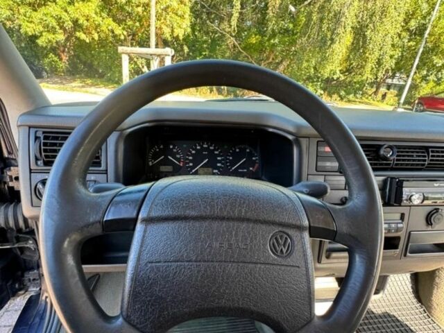 Черный Фольксваген Transporter, объемом двигателя 0 л и пробегом 255 тыс. км за 2600 $, фото 10 на Automoto.ua